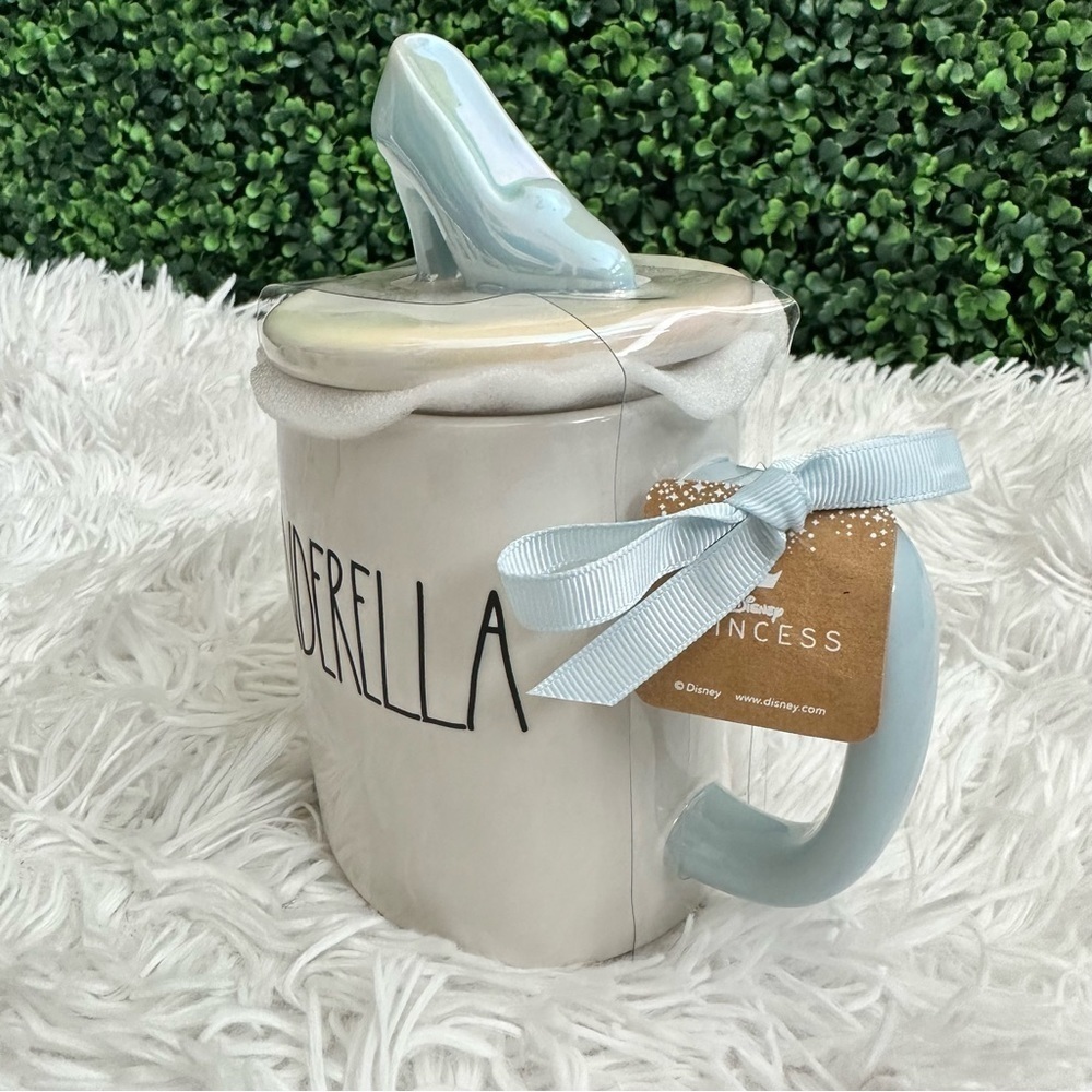 Disney x Rae Dunn Cinderella Mug with Shoe Topper Lid - Picture 2 of 6
